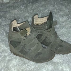 Military green heel boots